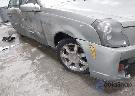 2004 Cadillac Cts Standard из США, поврежденный, VIN 1G6DM577640101090